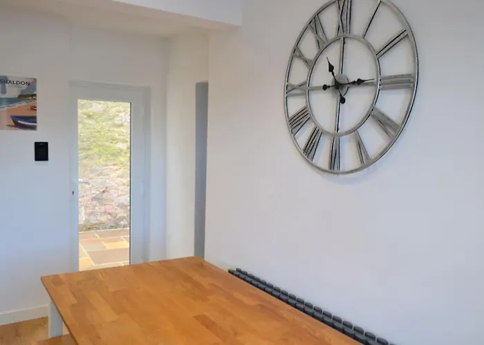 Delightful Dog Friendly Seaside Cottage In Shaldon Devon